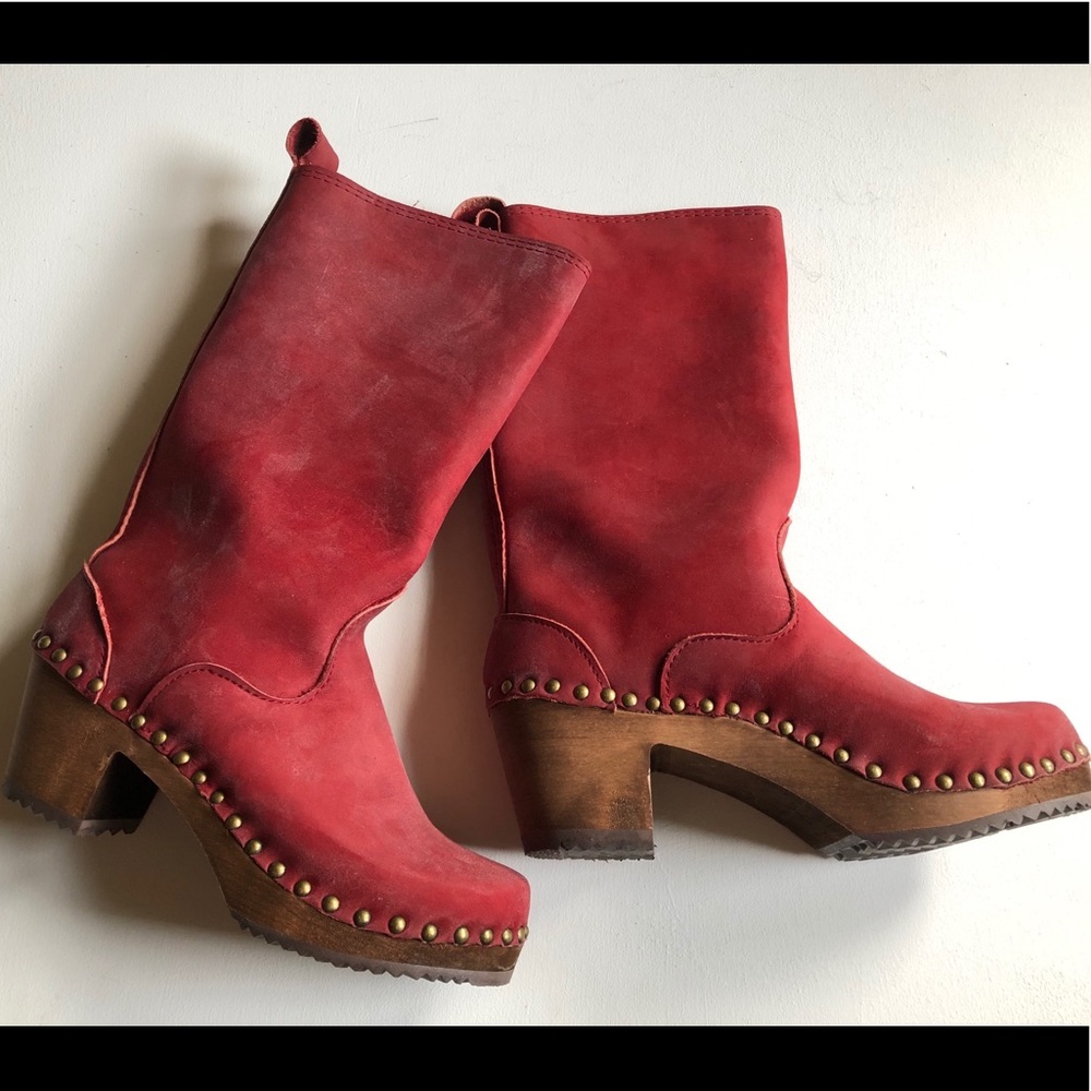 Ugglebo clog boots size 39 red